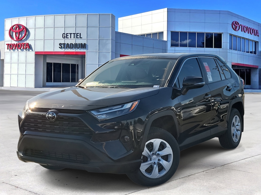 New 2025 Toyota RAV4 LE SUV