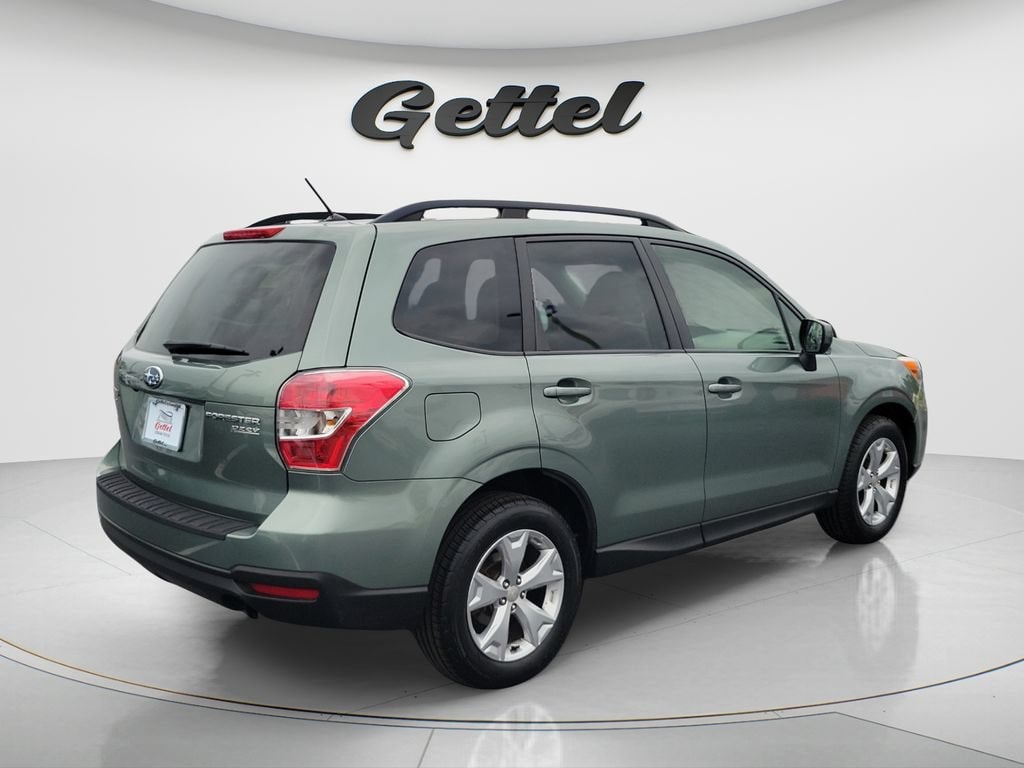 Used 2015 Subaru Forester 2.5i Premium (CVT) SUV