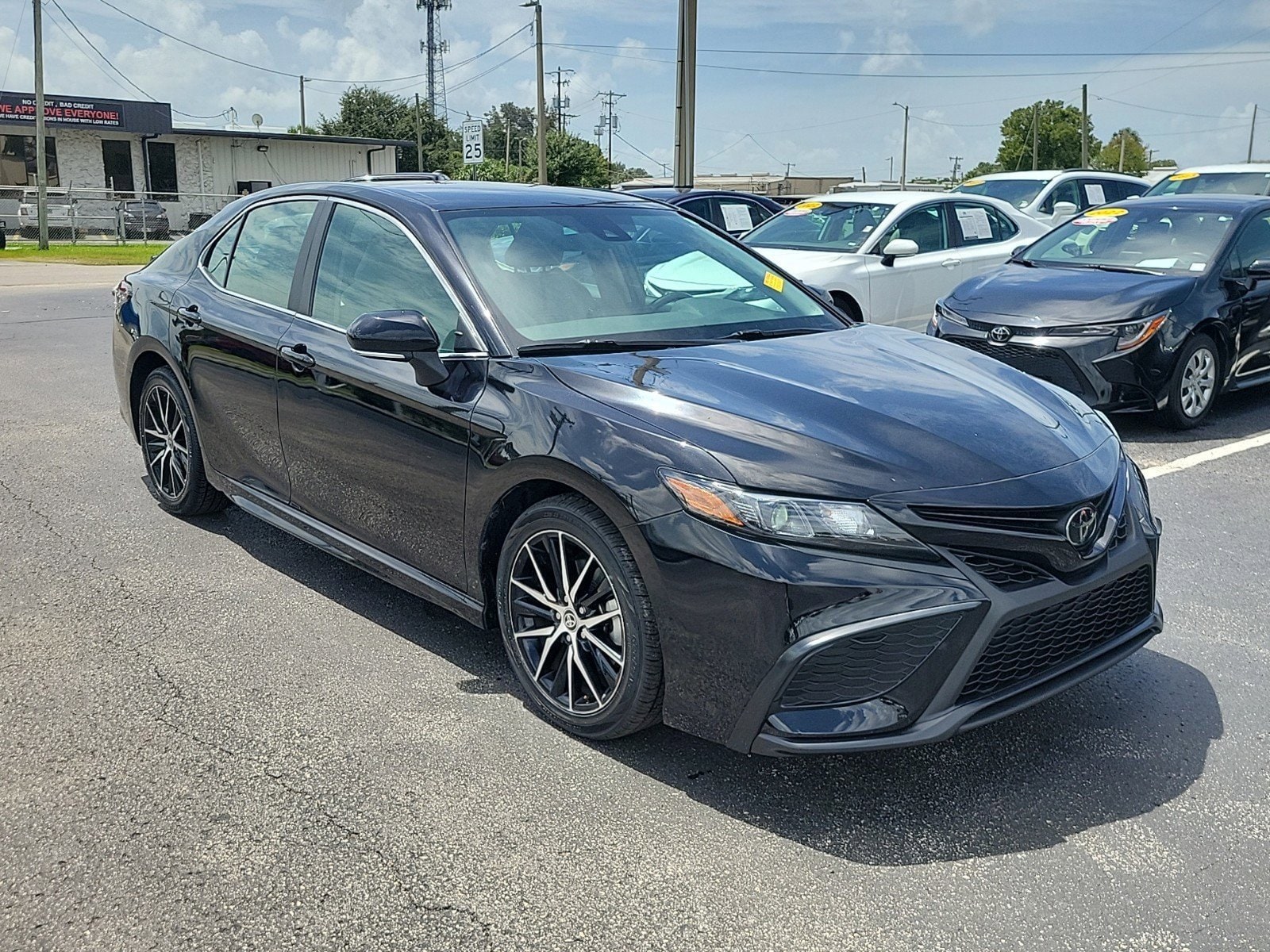 Certified 2022 Toyota Camry SE with VIN 4T1G11AKXNU678364 for sale in Tampa, FL