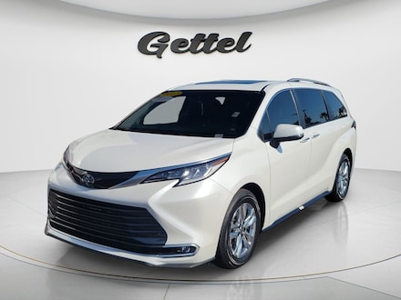 2023 Toyota Sienna Limited 7 Passenger Van Passenger Van
