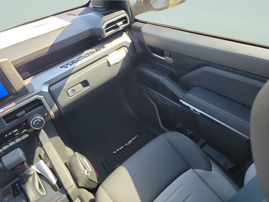 2025 Toyota Tacoma TRD Off Road - Photo 14