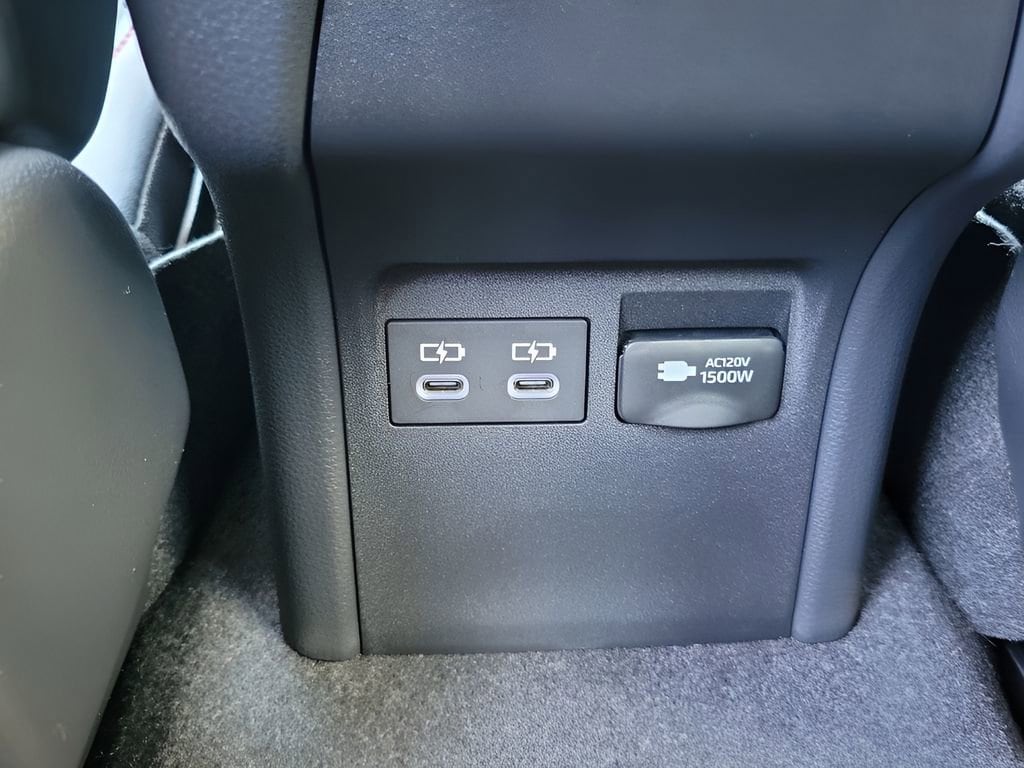 2026 Toyota Prius Plug-in Hybrid XSE - Photo 11