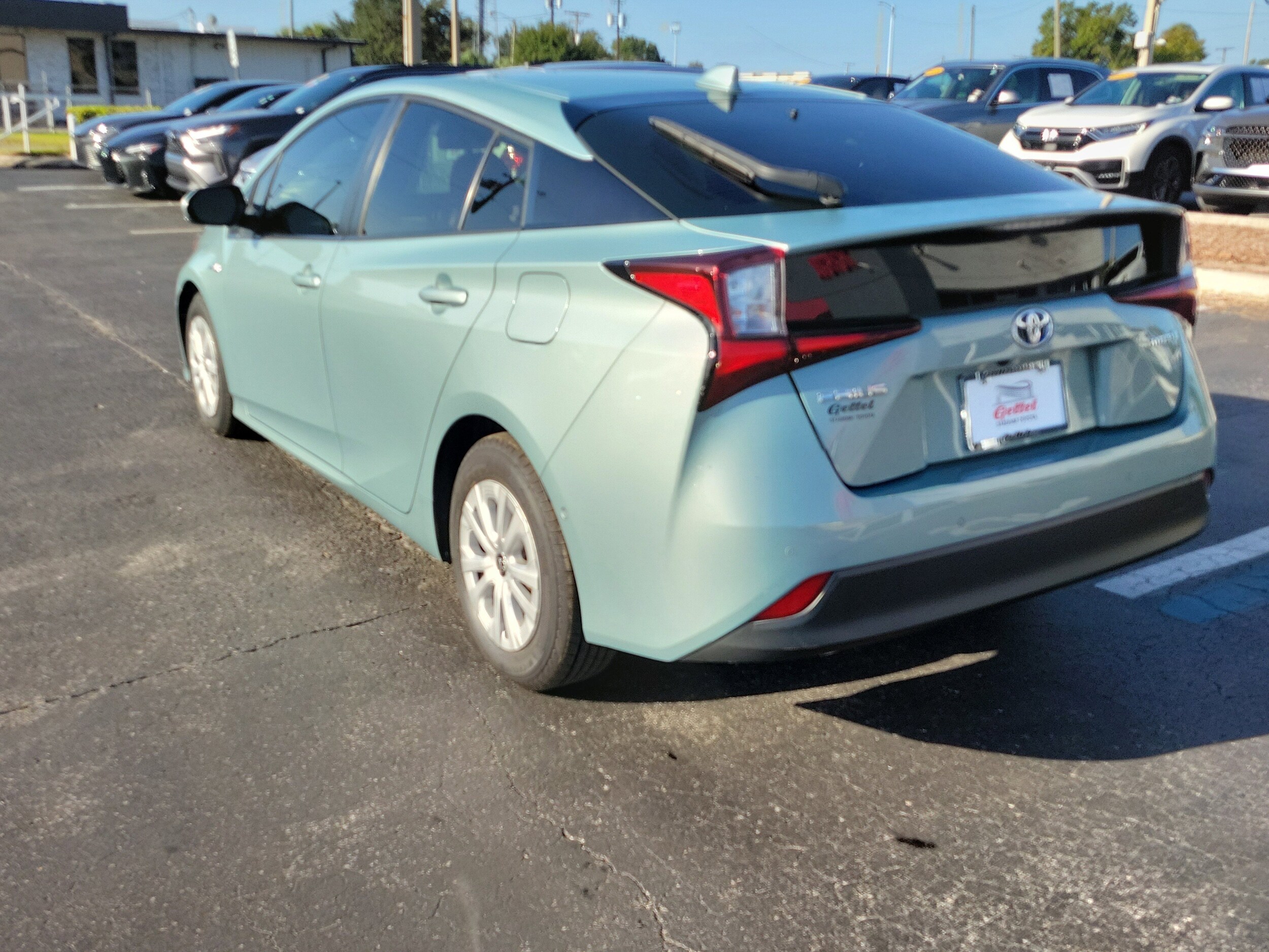 2022 Toyota Prius LE photo 4