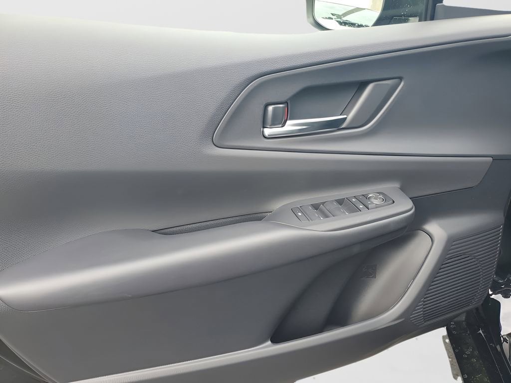 2026 Toyota Prius Plug-in Hybrid XSE - Photo 18