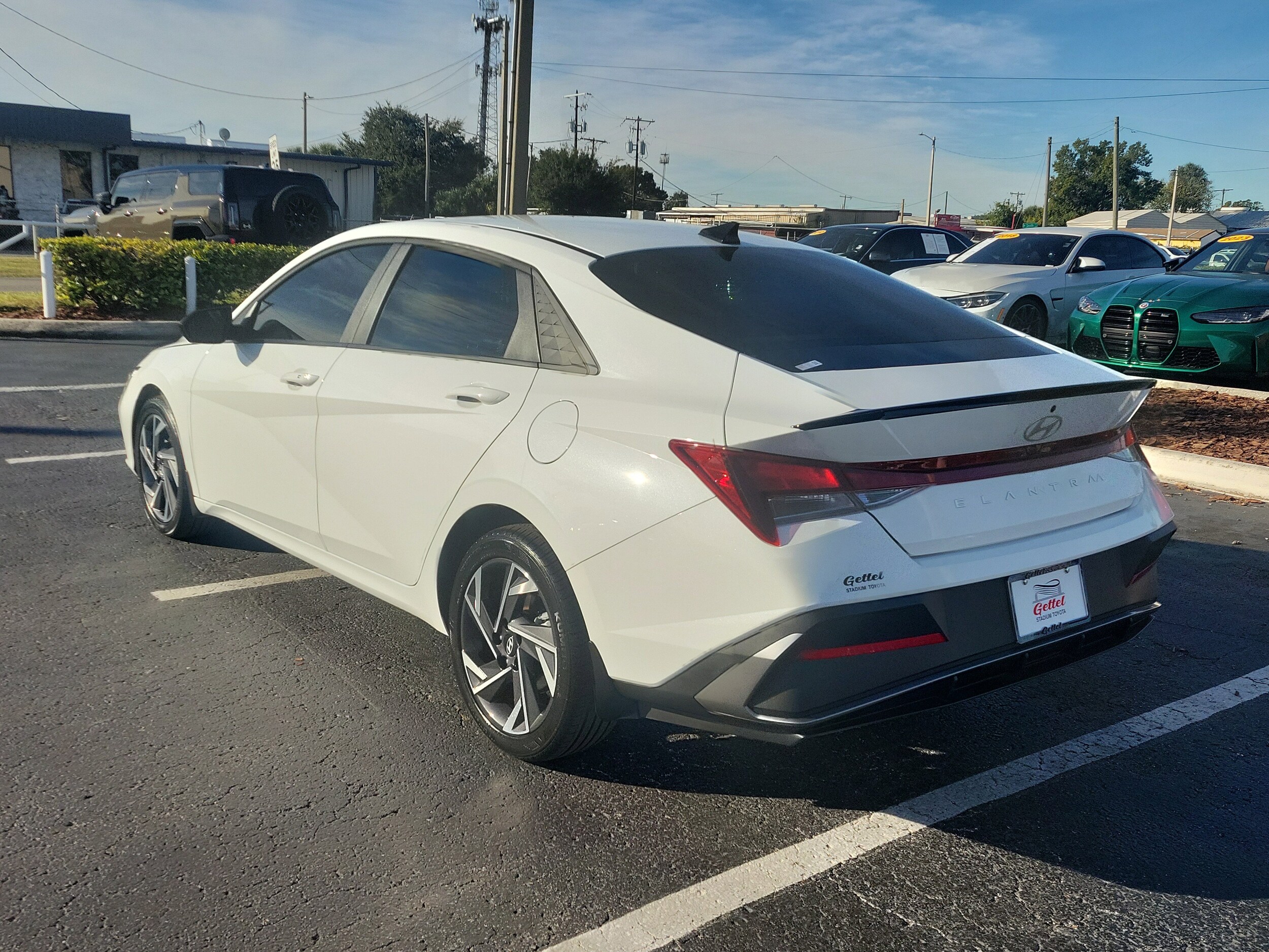 2025 Hyundai Elantra SEL Sport photo 4