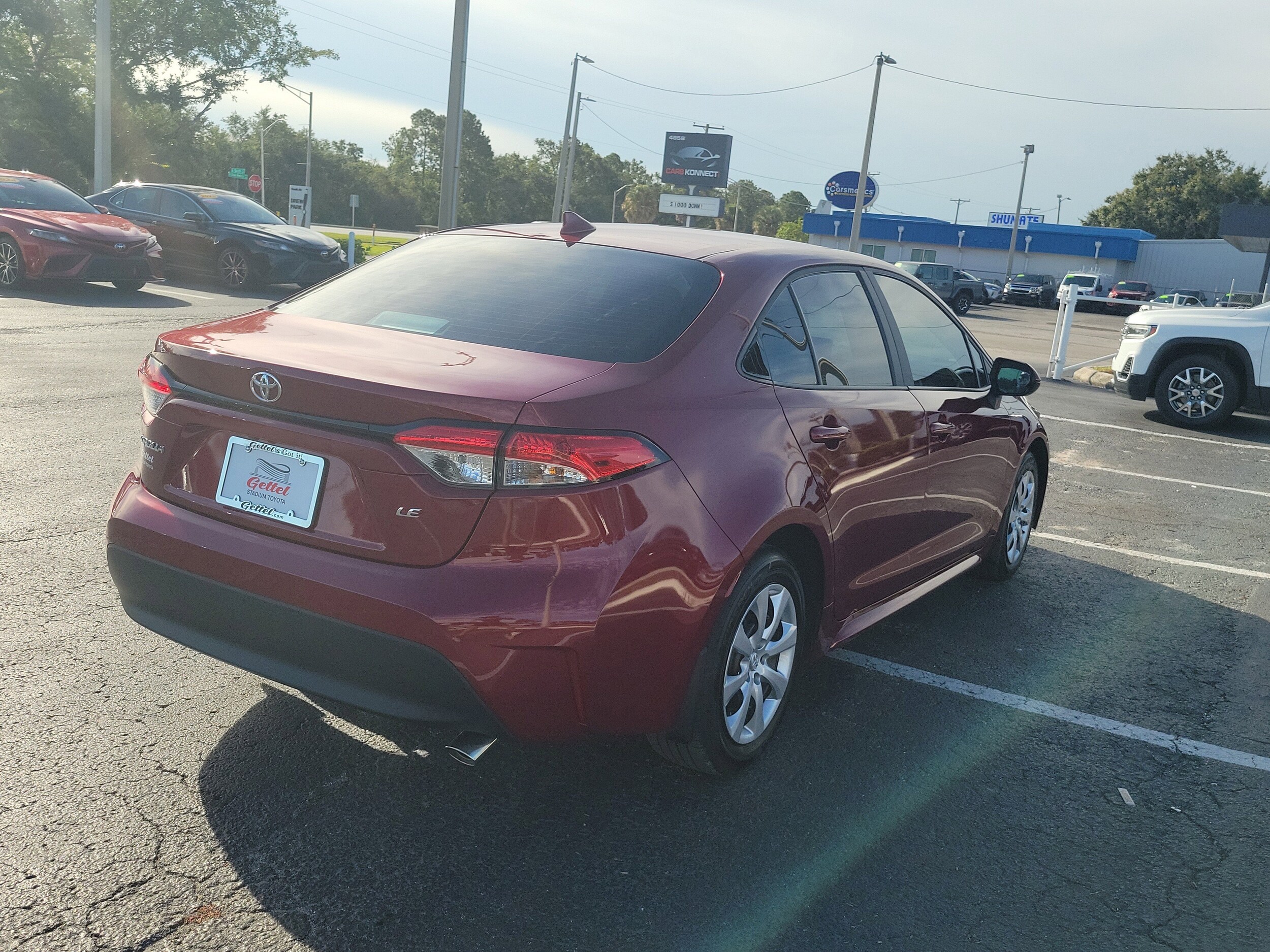 2025 Toyota Corolla LE photo 3