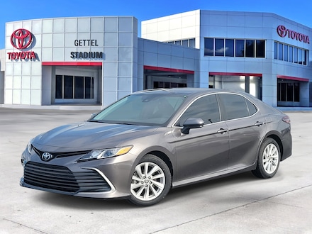 2022 Toyota Camry LE Sedan