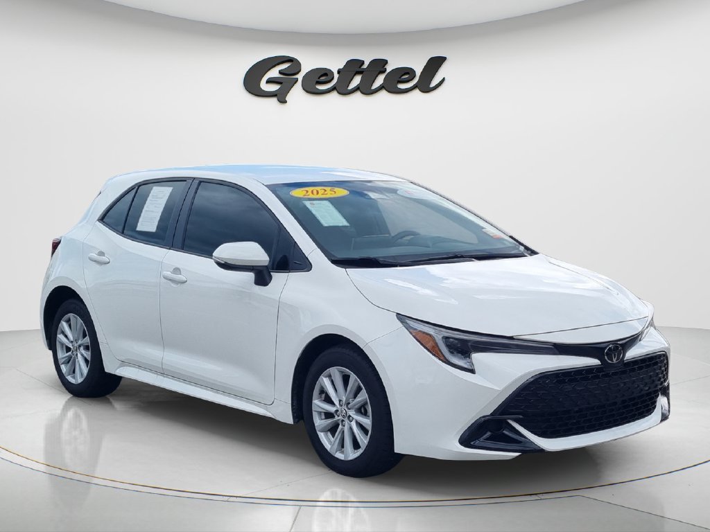 Used 2025 Toyota Corolla Hatchback SE Hatchback