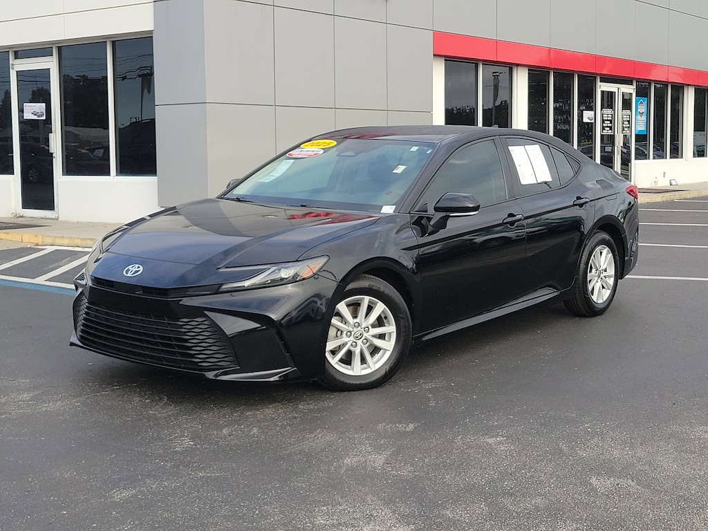 Certified 2025 Toyota Camry SE Sedan