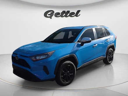 2020 Toyota RAV4 LE SUV