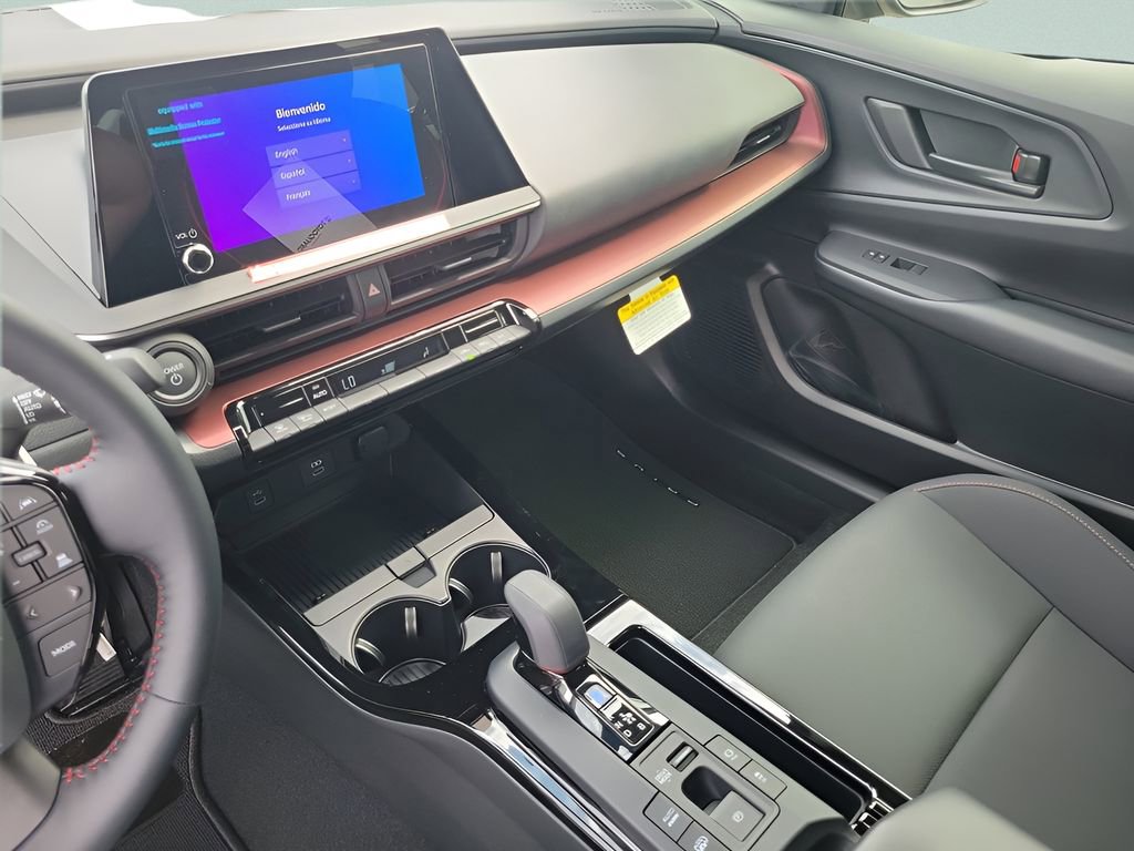 2026 Toyota Prius Plug-in Hybrid SE - Photo 25