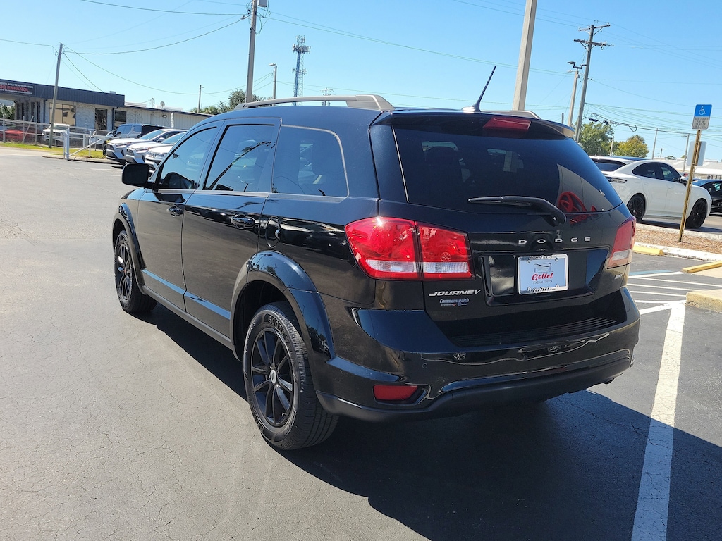 Used 2018 Dodge Journey SXT SUV