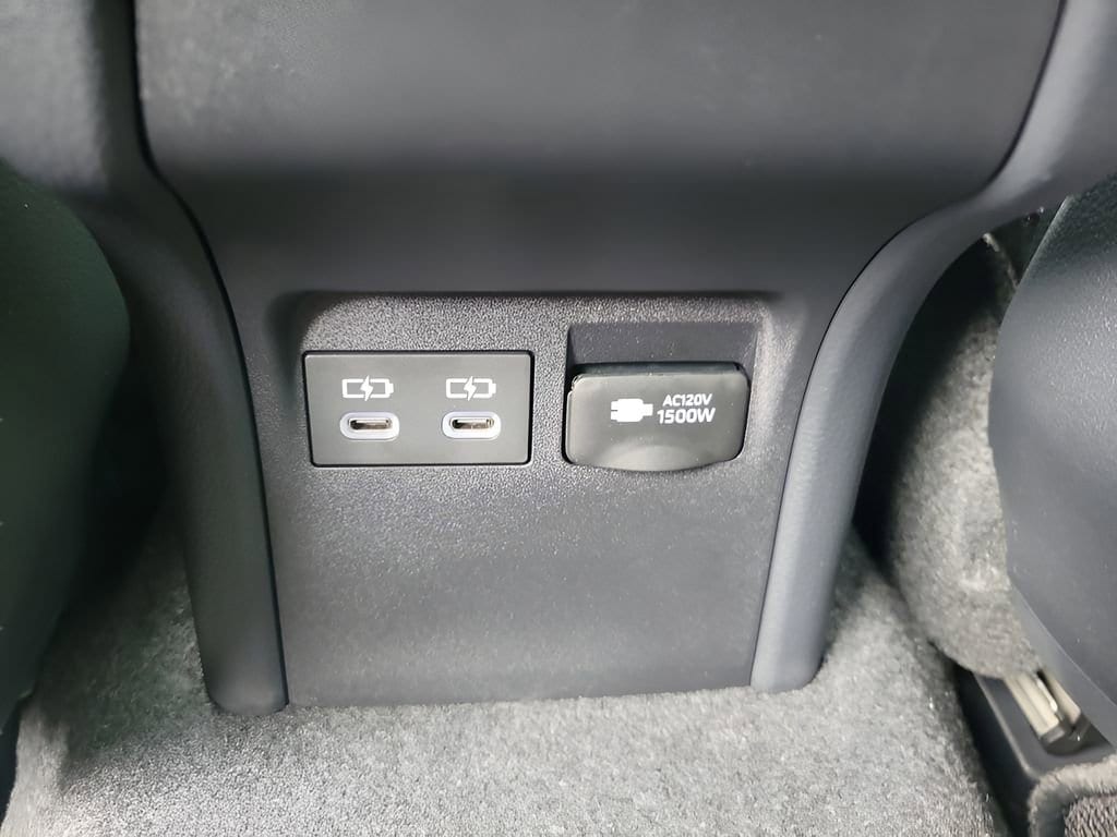 2026 Toyota Prius Plug-in Hybrid XSE - Photo 11