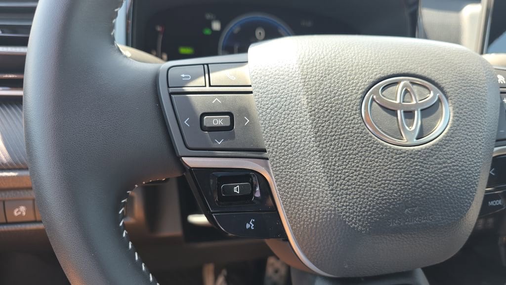 2026 Toyota Camry SE - Photo 19