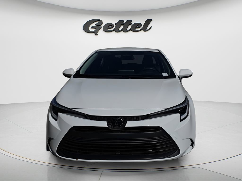 2026 Toyota Corolla LE - Photo 8