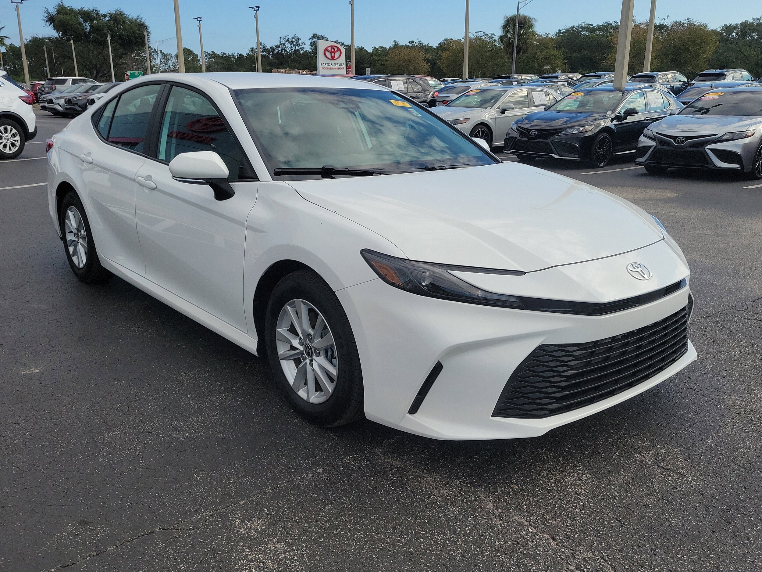 2025 Toyota Camry LE photo 2