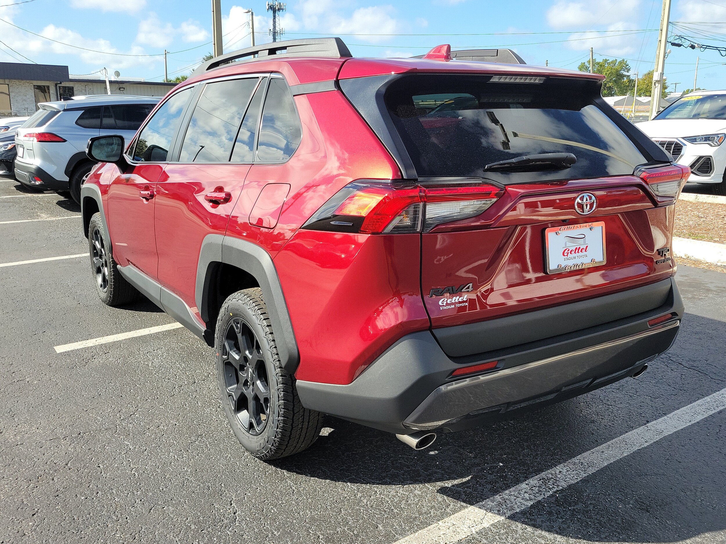 2023 Toyota RAV4 TRD photo 4