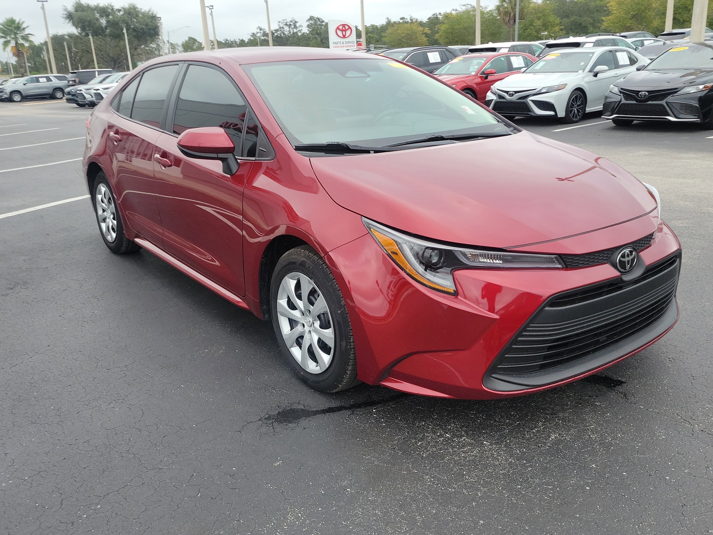 2025 Toyota Corolla LE photo 2