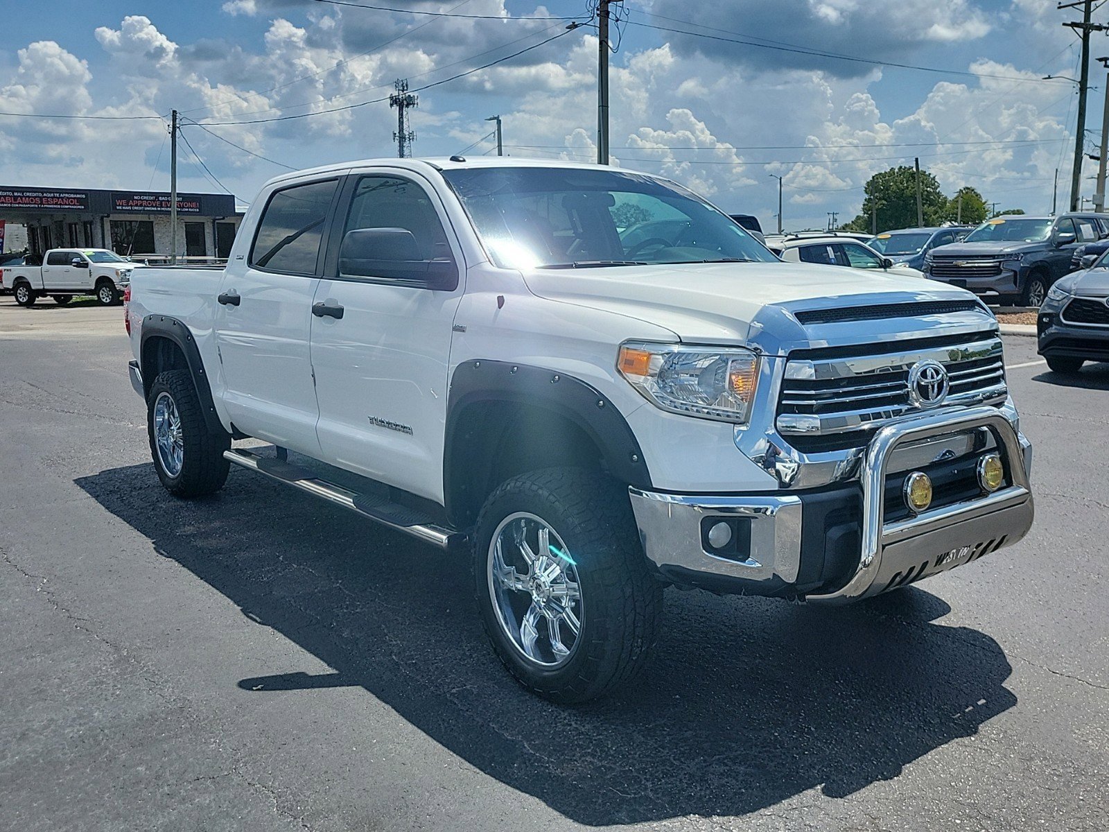 Used 2017 Toyota Tundra SR5 with VIN 5TFEM5F17HX116502 for sale in Tampa, FL