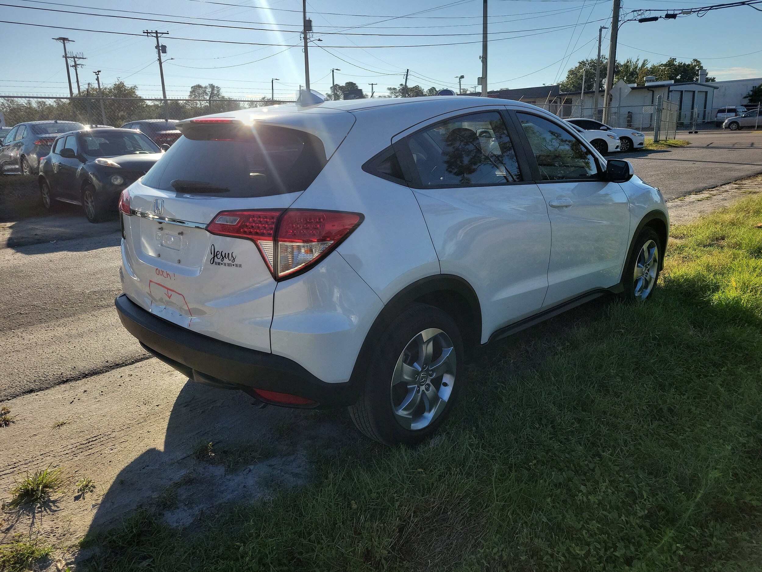 2021 Honda HR-V LX photo 2