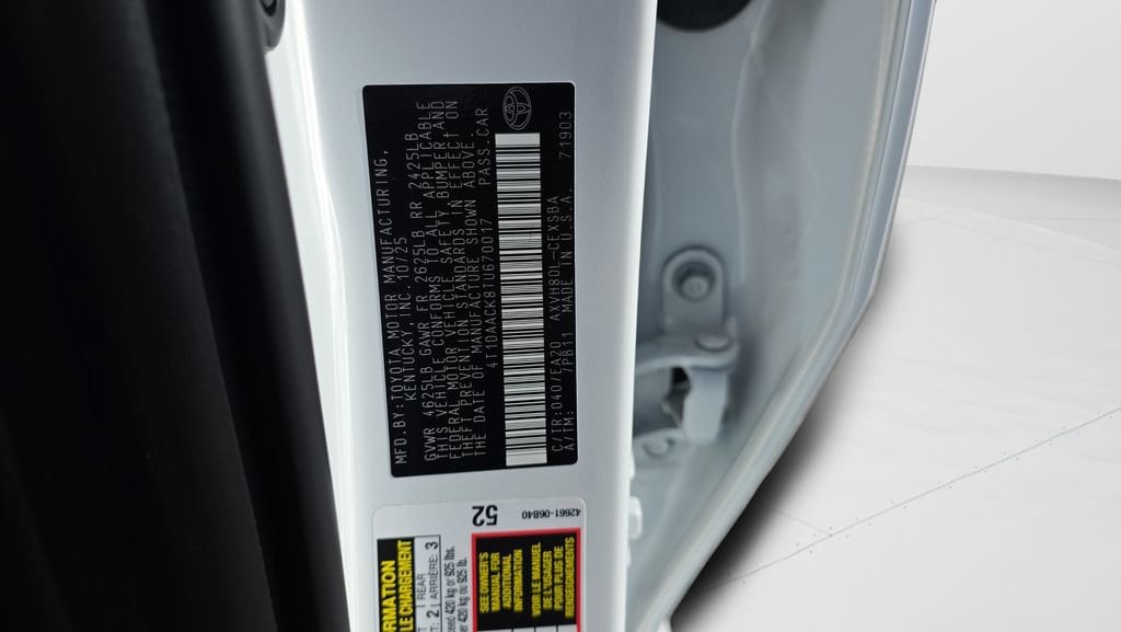 2026 Toyota Camry SE - Photo 24
