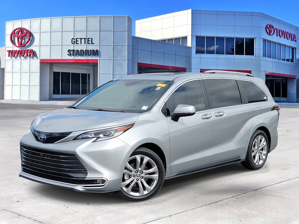 Certified 2023 Toyota Sienna Platinum 7 Passenger Van Passenger Van