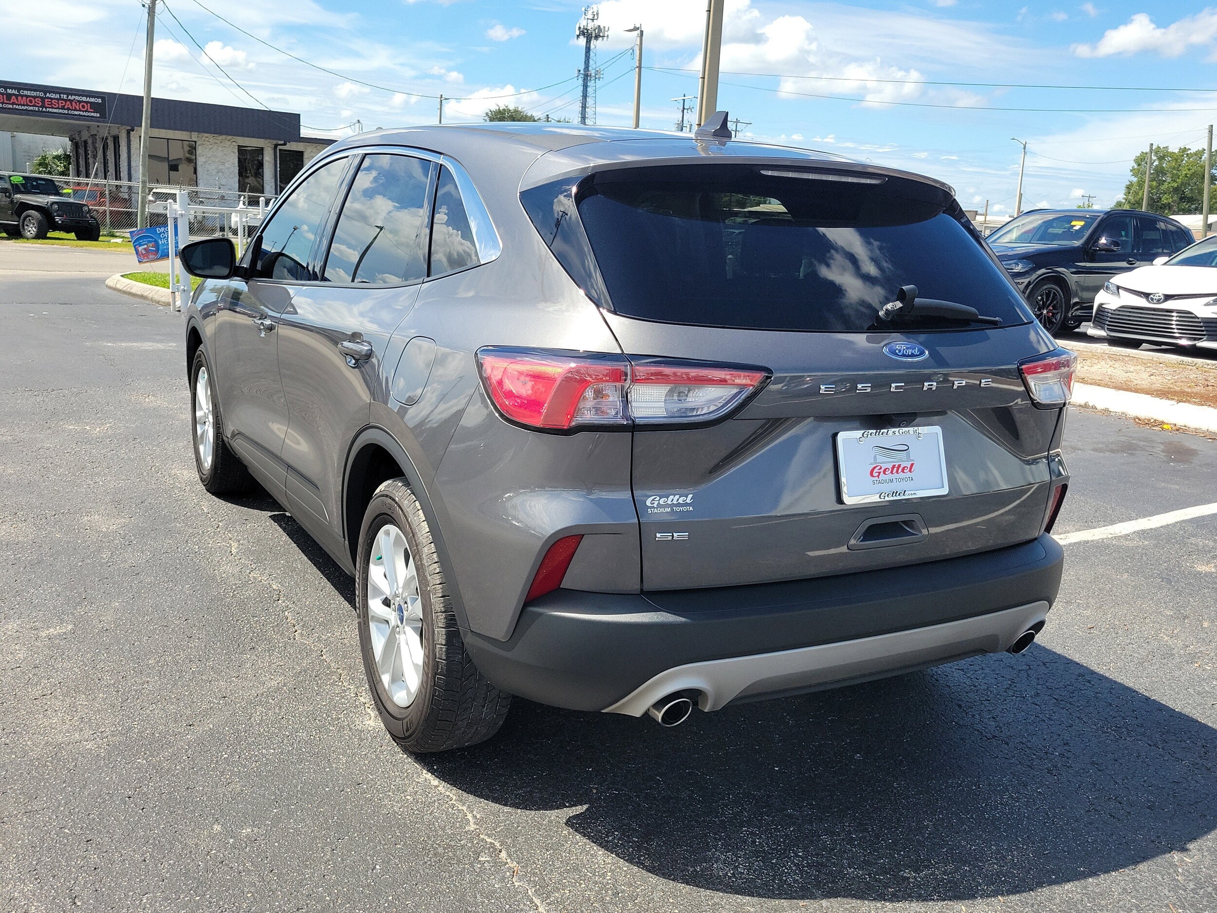 2022 Ford Escape SE photo 4