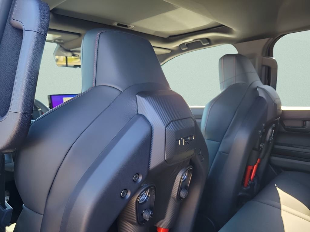 2026 Toyota Tacoma TRD Pro - Photo 8
