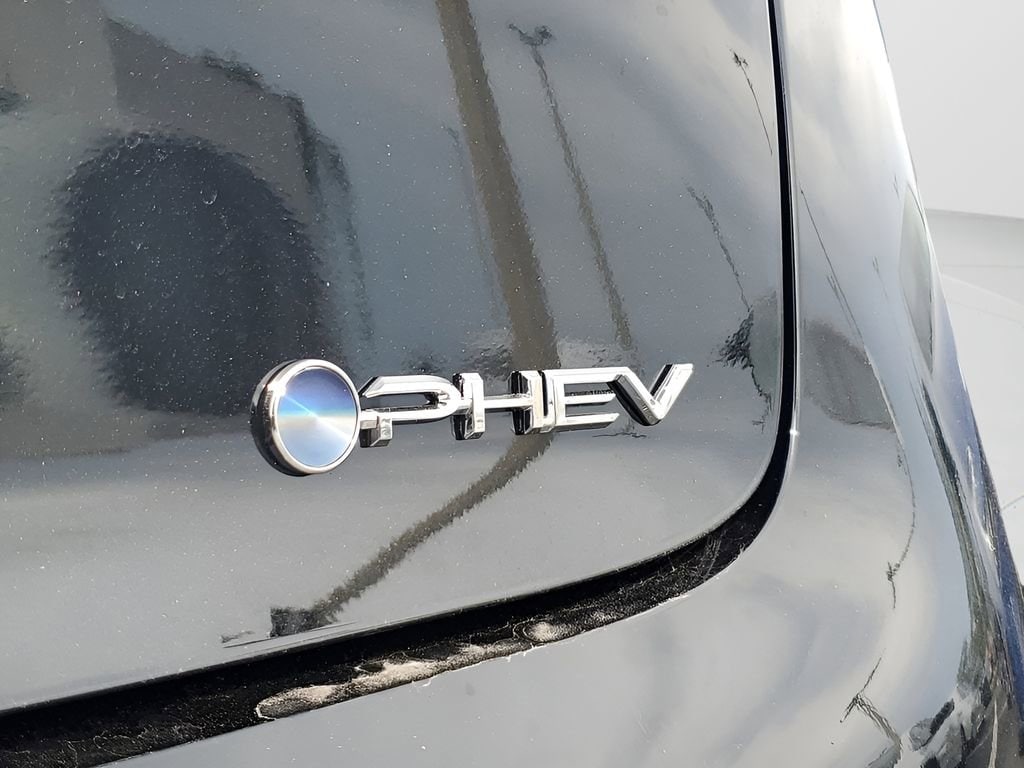 2026 Toyota Prius Plug-in Hybrid XSE Premium - Photo 6