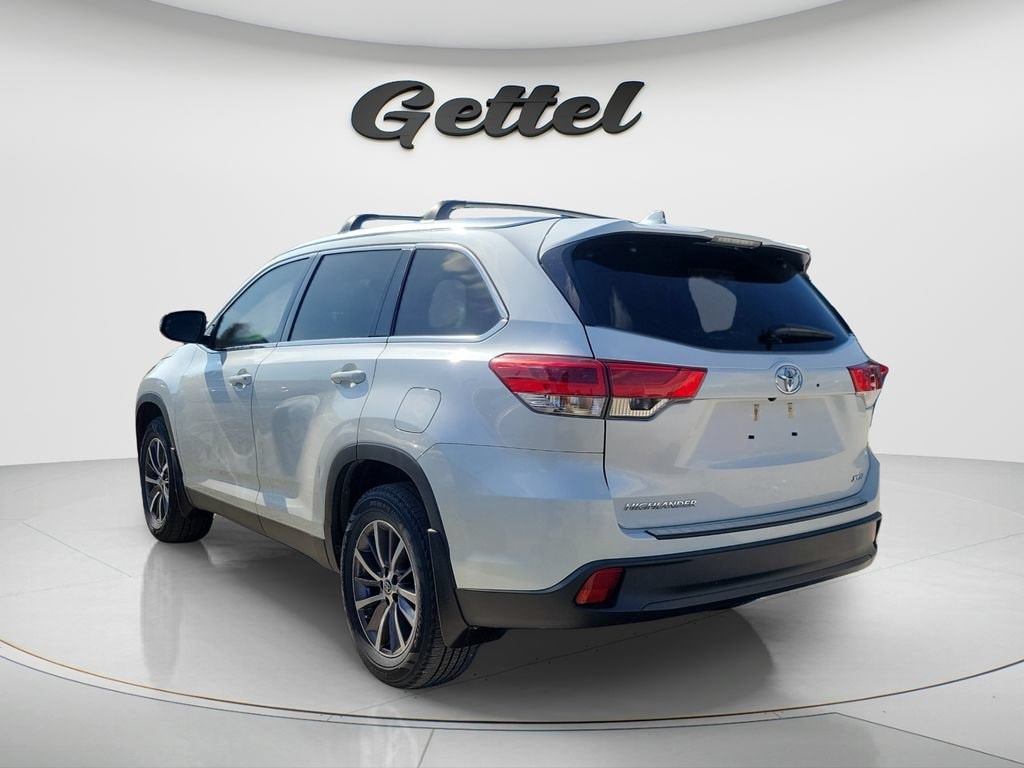 Certified 2019 Toyota Highlander XLE V6 SUV
