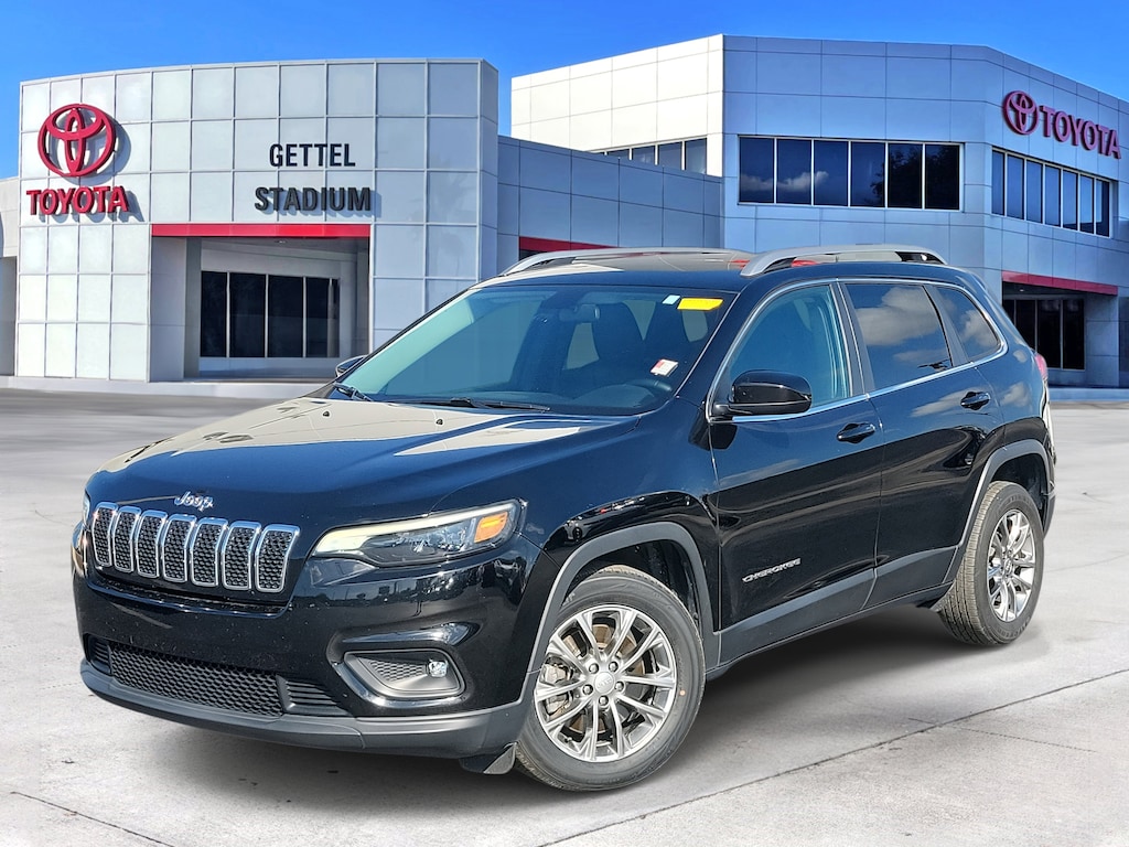 Used 2019 Jeep Cherokee Latitude Plus FWD SUV