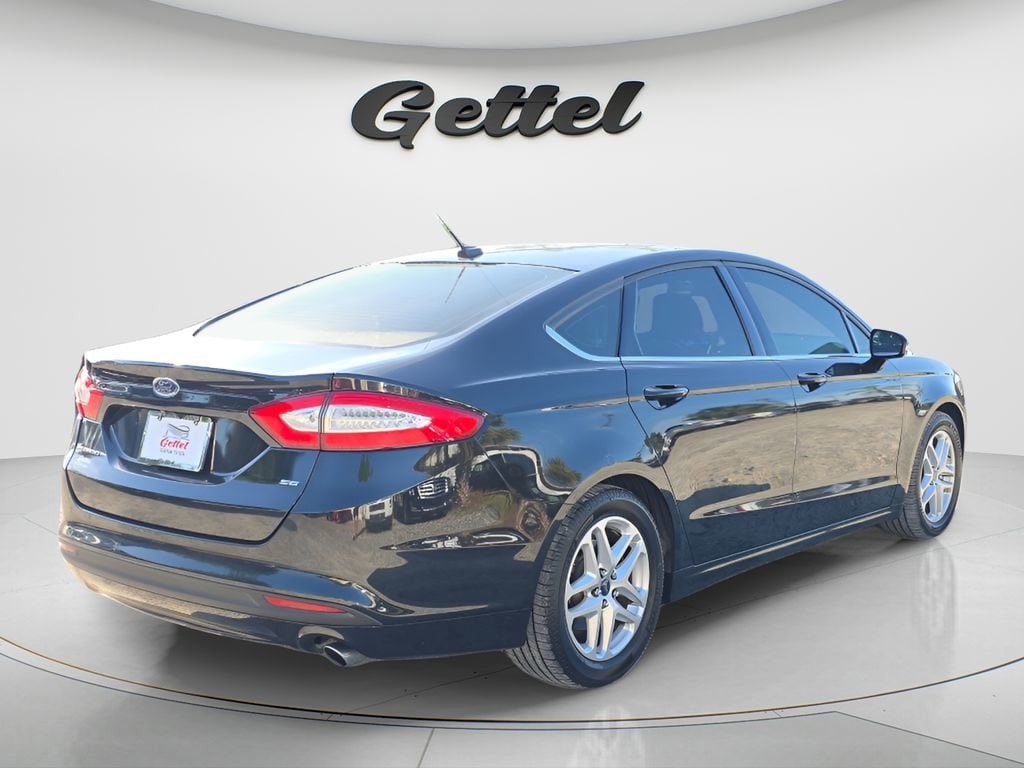 Used 2015 Ford Fusion SE Sedan