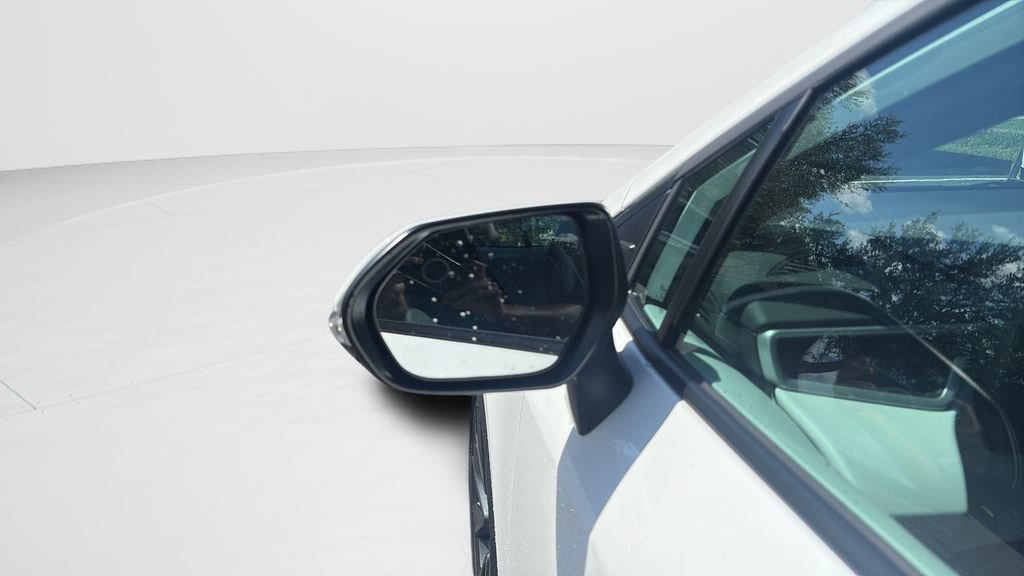 2026 Toyota Corolla SE - Photo 25