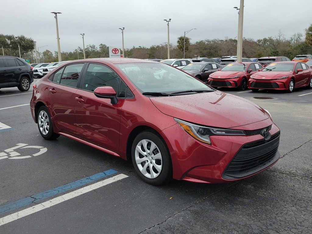 Used 2025 Toyota Corolla LE with VIN 5YFB4MDE0SP229622 for sale in Northfield, Minnesota