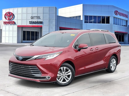 2023 Toyota Sienna Limited 7 Passenger Van Passenger Van