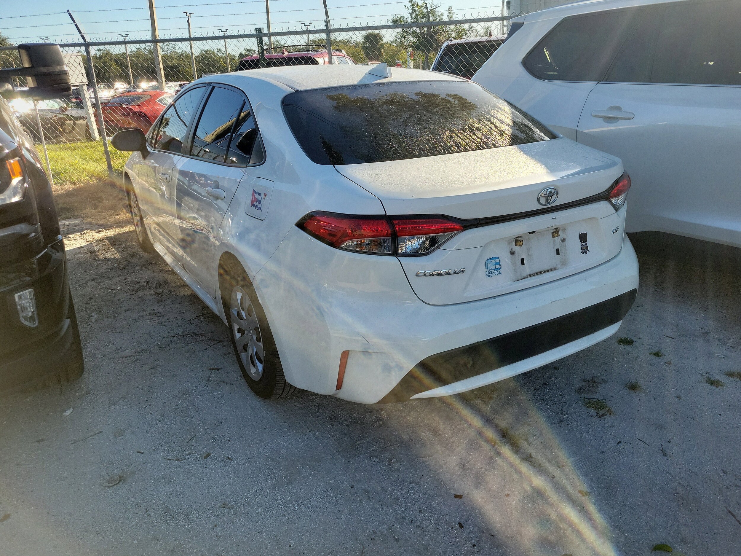 2022 Toyota Corolla LE photo 3