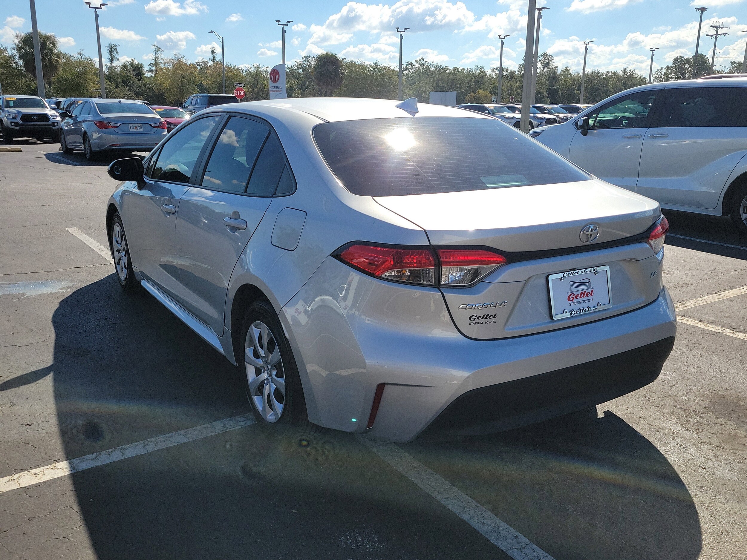 2024 Toyota Corolla LE photo 4