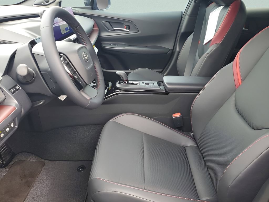 2026 Toyota Prius Plug-in Hybrid XSE Premium - Photo 23