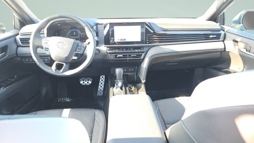 2026 Toyota Camry SE - Photo 11