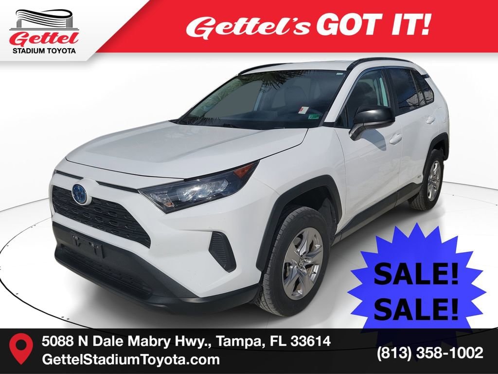 2022 Toyota RAV4 LE's photo