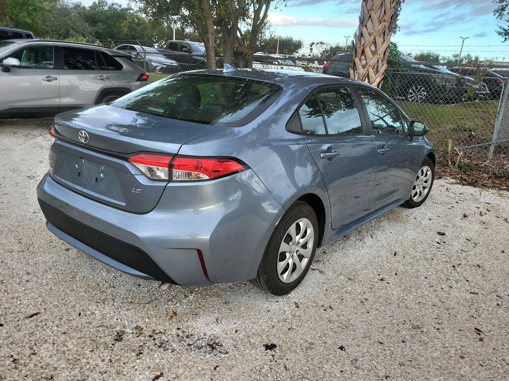 Used 2022 Toyota Corolla LE Sedan