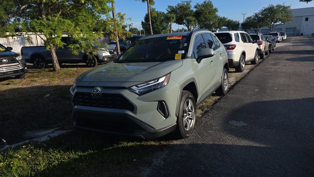 Used 2022 Toyota RAV4 XLE SUV