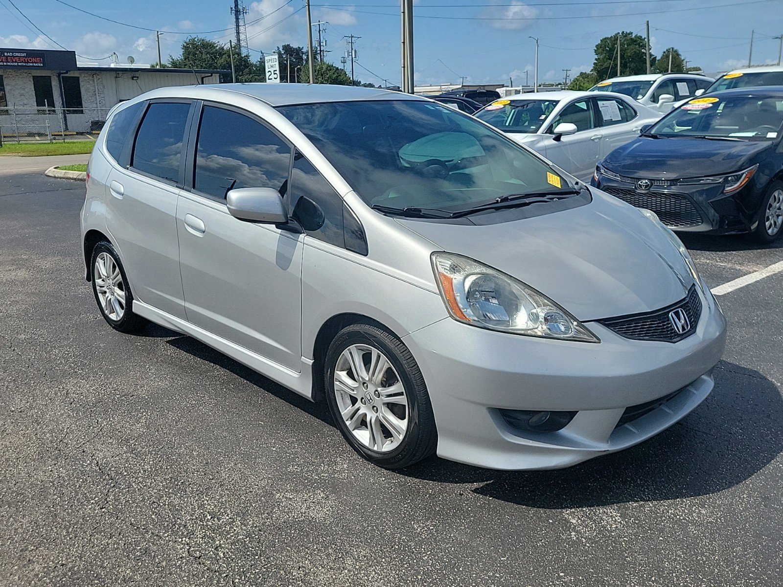 Used 2011 Honda Fit Sport with VIN JHMGE8H50BS006837 for sale in Tampa, FL