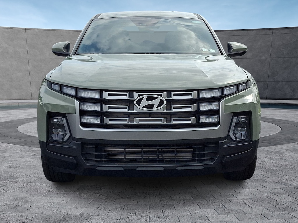Used 2025 Hyundai Santa Cruz SE Crew Cab