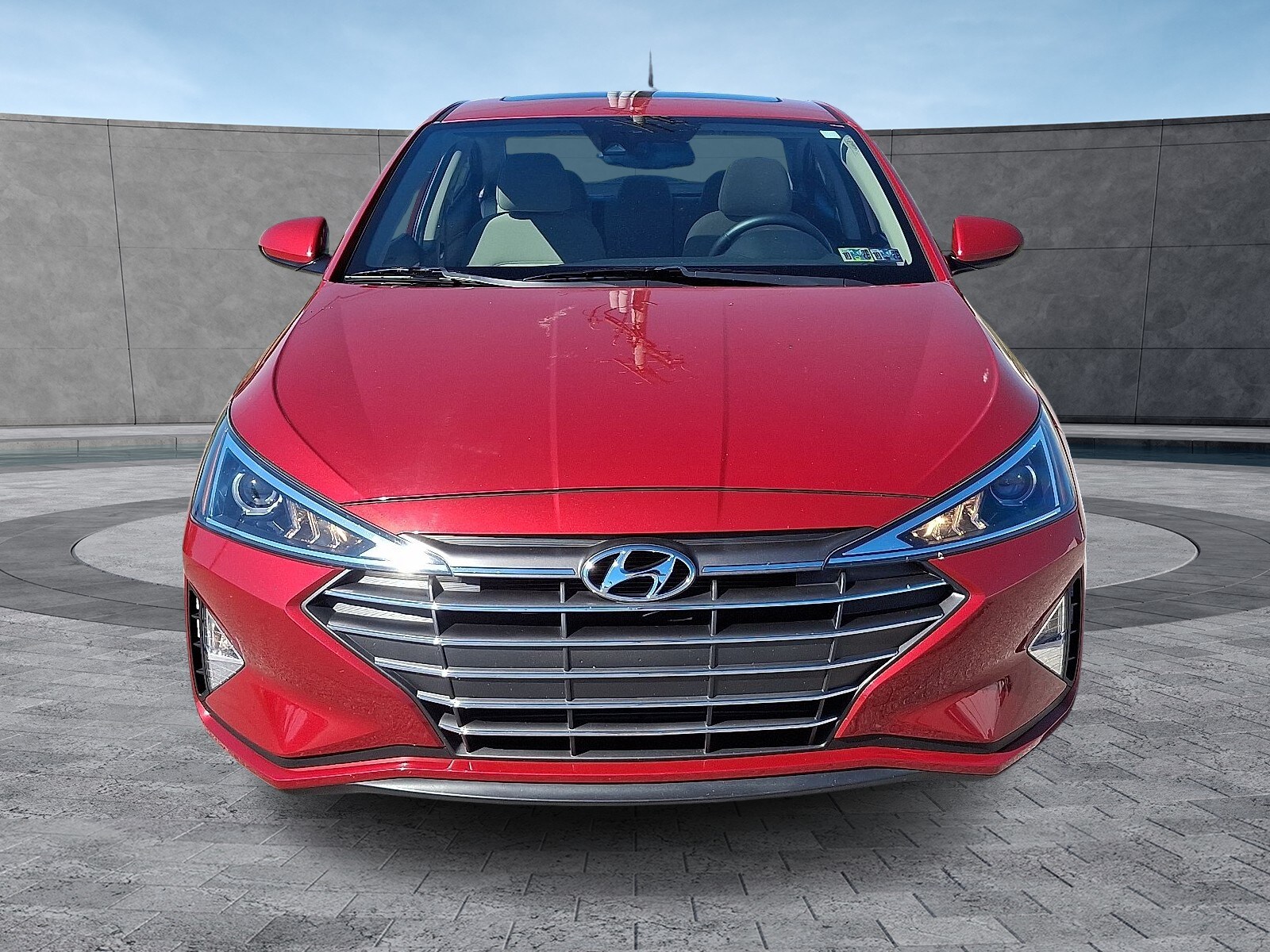 2020 Hyundai Elantra Value Edition photo 3