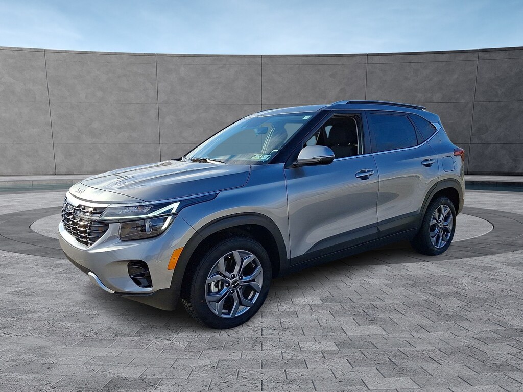 2024 Kia Seltos S photo 4