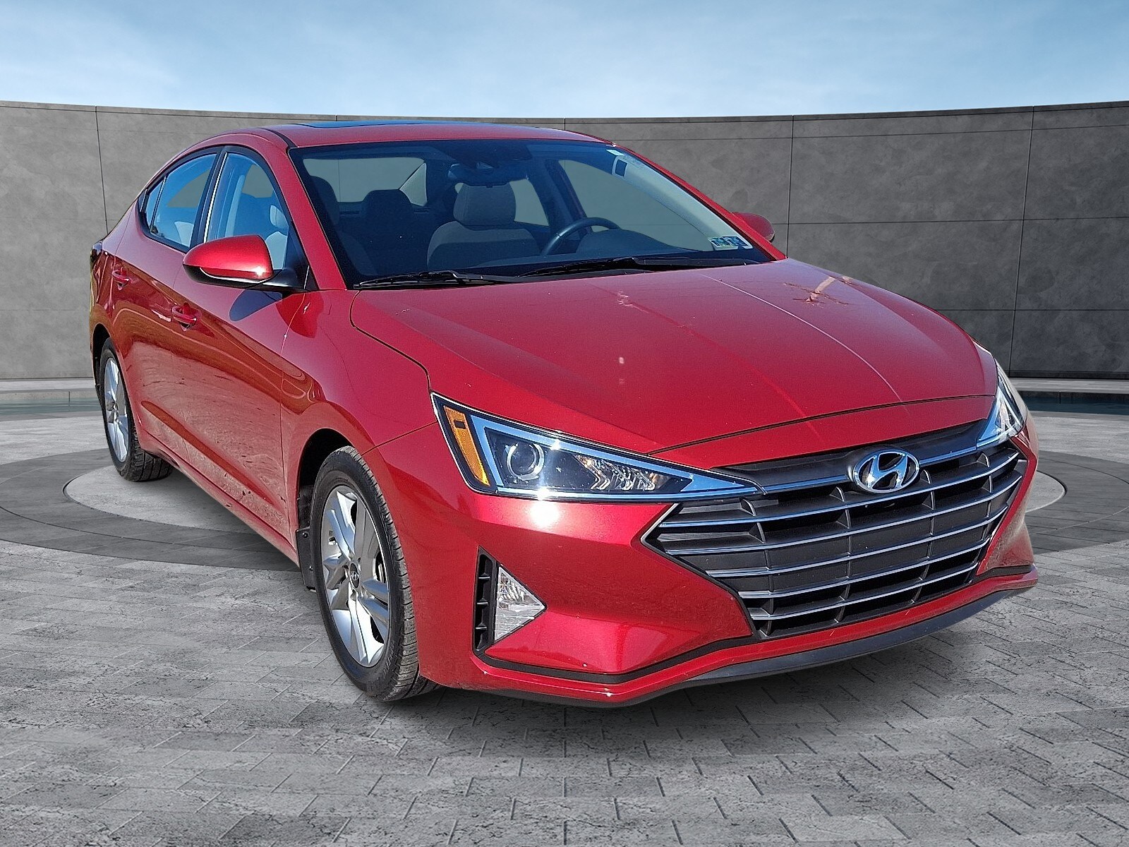 2020 Hyundai Elantra Value Edition photo 2