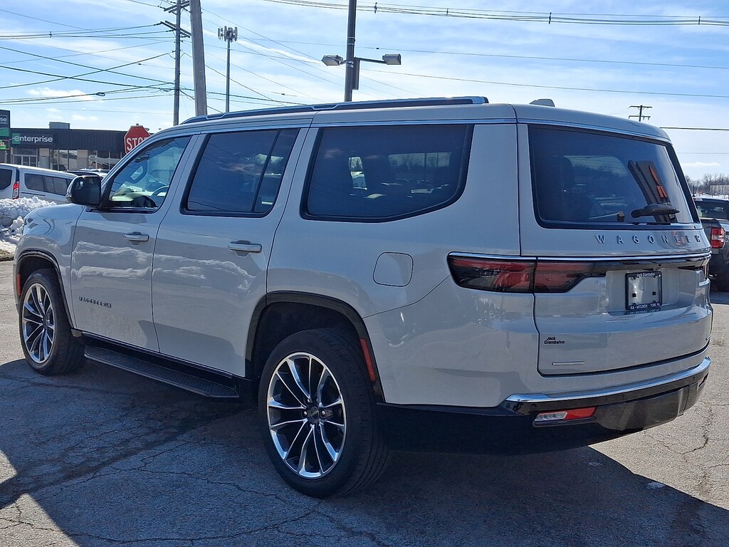 Used 2022 Jeep Wagoneer Series II 4x4 Sport Utility