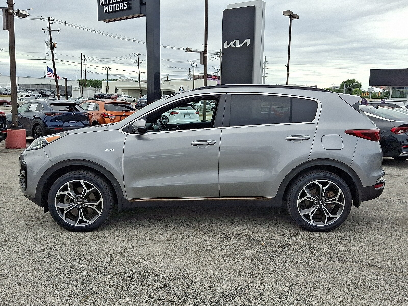 2022 Kia Sportage SX Turbo photo 2