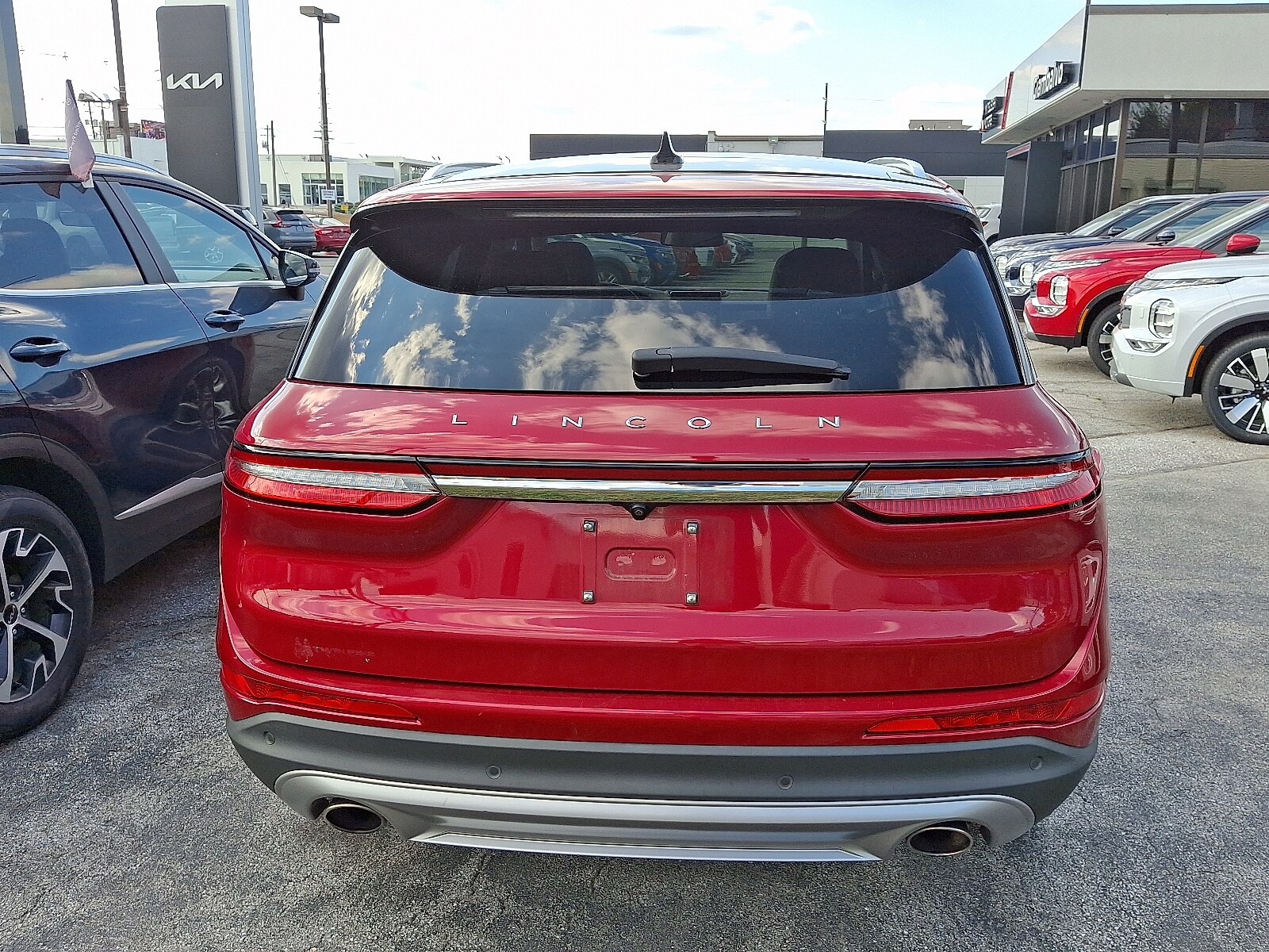 2021 Lincoln Corsair Standard photo 4